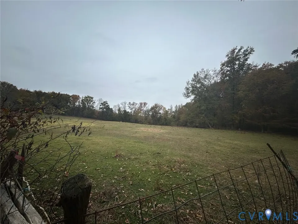 Property in Louisa