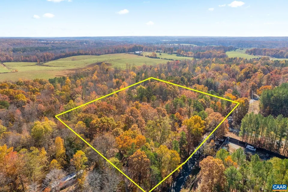 Property in Louisa